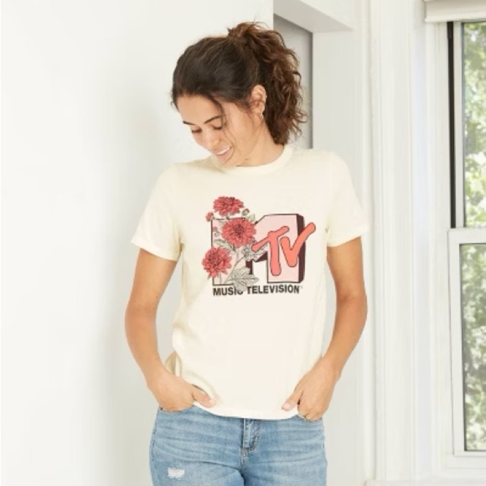 Floral Pink MTV Women’s Short Sleeve Graphic Tee